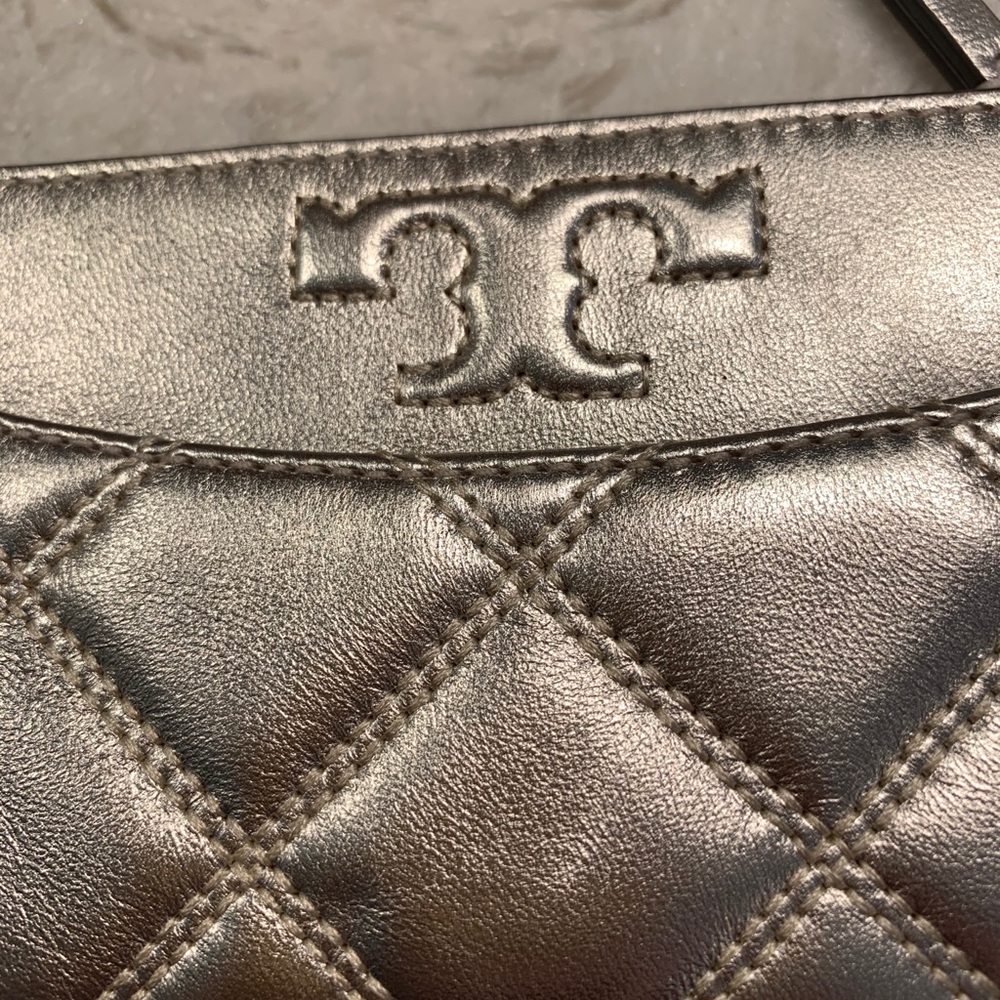 Tory Burch Savannah Zip Card Case, White Gold - Picture 9 of 9